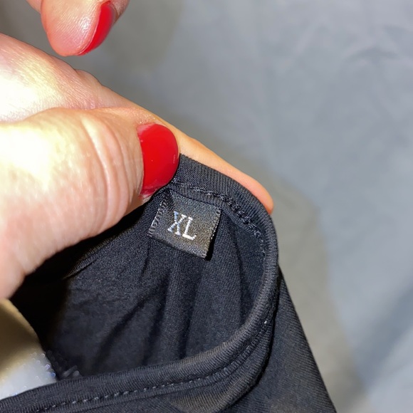 Workout tank tops - Picture 3 of 8